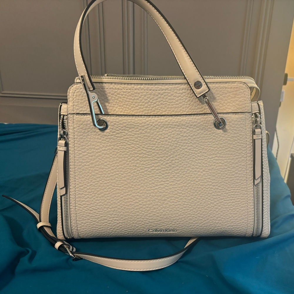 Calvin Klein cross body / satchel